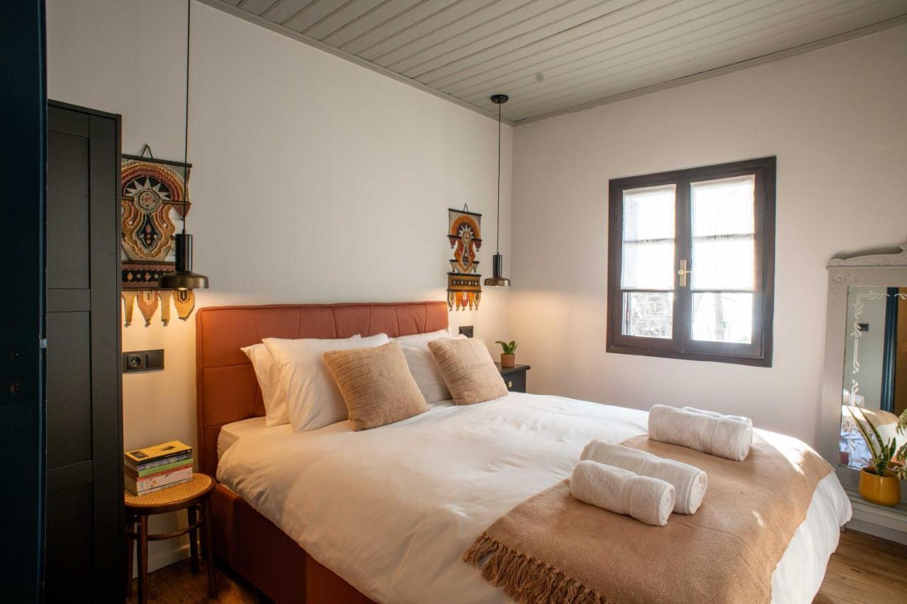 Philos Guesthouse 마크리니차 외부 사진
